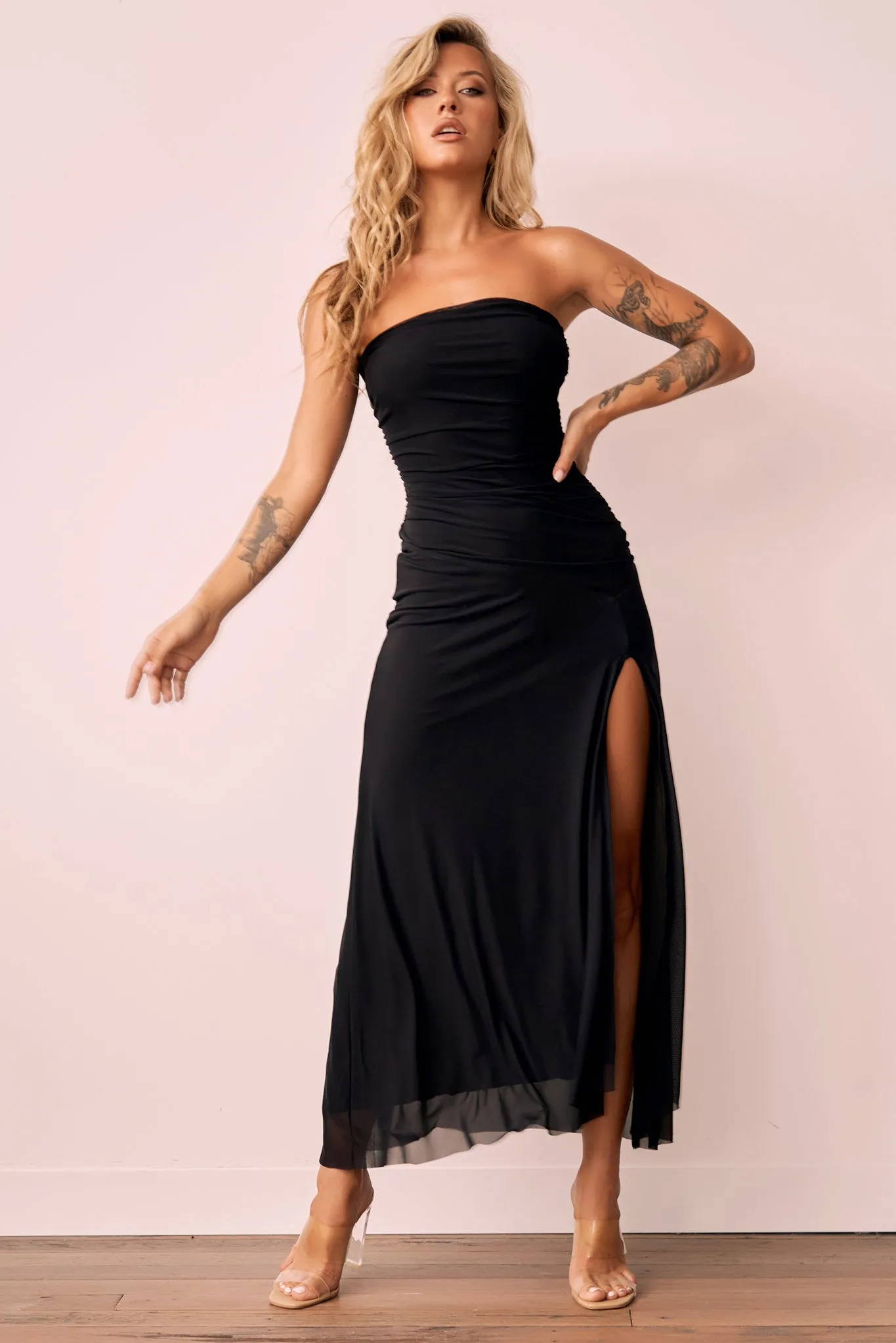 All The Surprise Midi Dress - Black