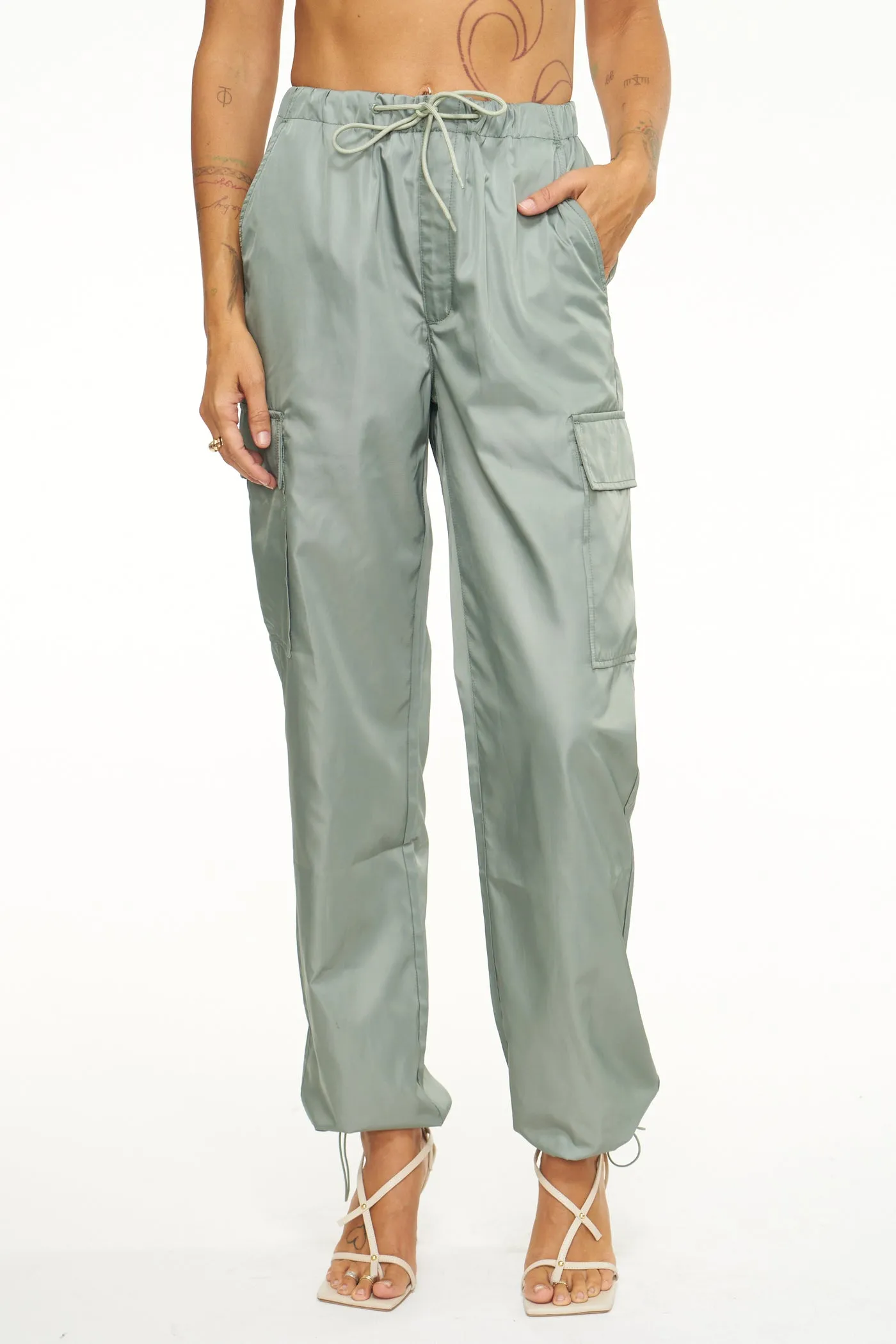 Pistola Jade Lightweight Cargo Trouser in Bluff