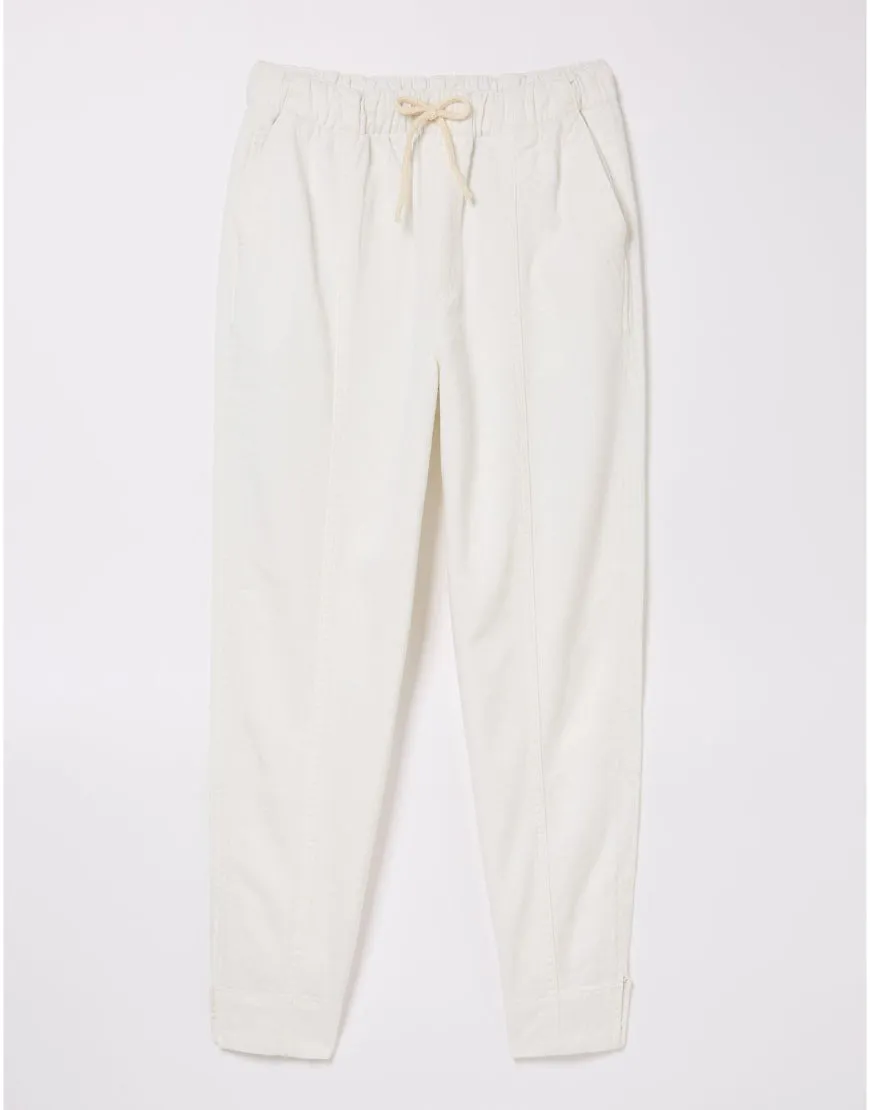 Tapered Cargo Trouser in off White